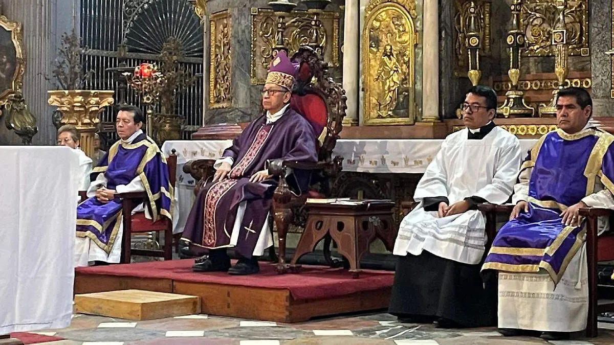 misa en la catedral de puebla